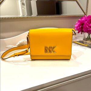 Micheal Kors yellow handbag